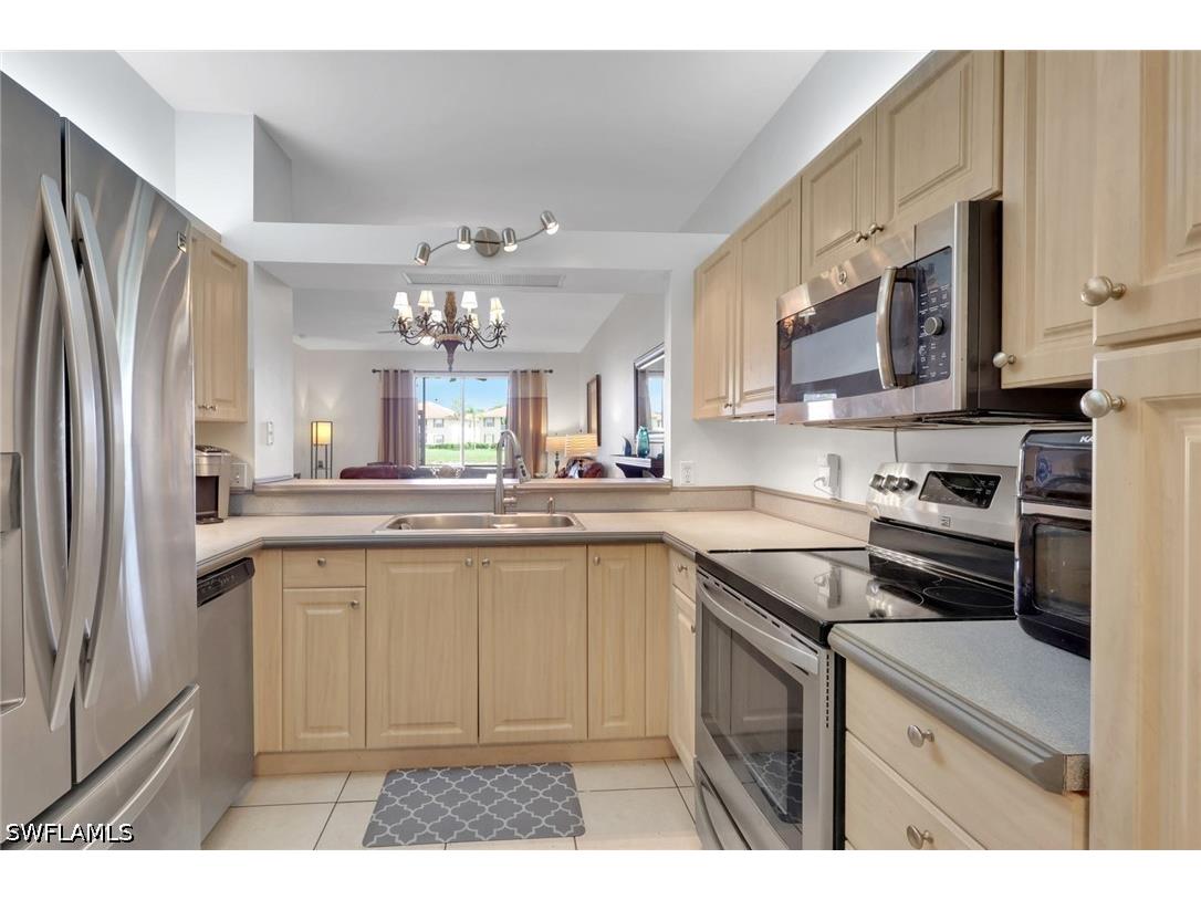 320 Robin Hood Circle #101 Naples FL 34104 226017273 image7