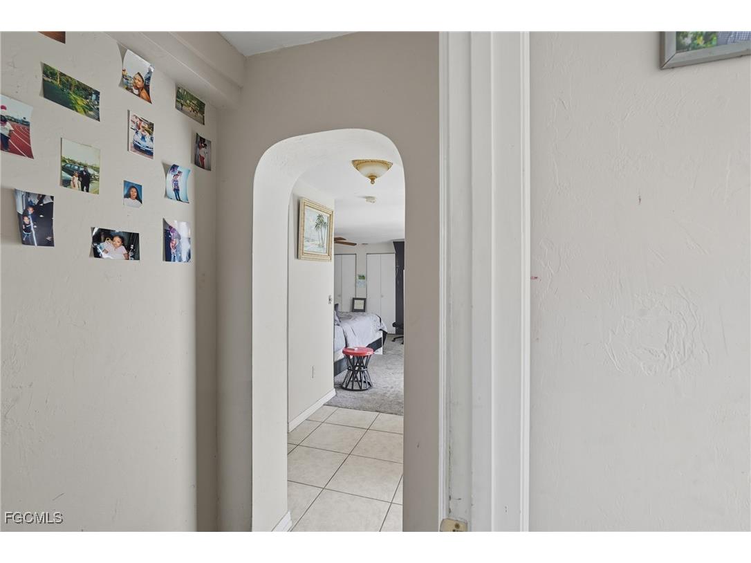 320 SE 17th Place Cape Coral FL 33990 2025010383 image10