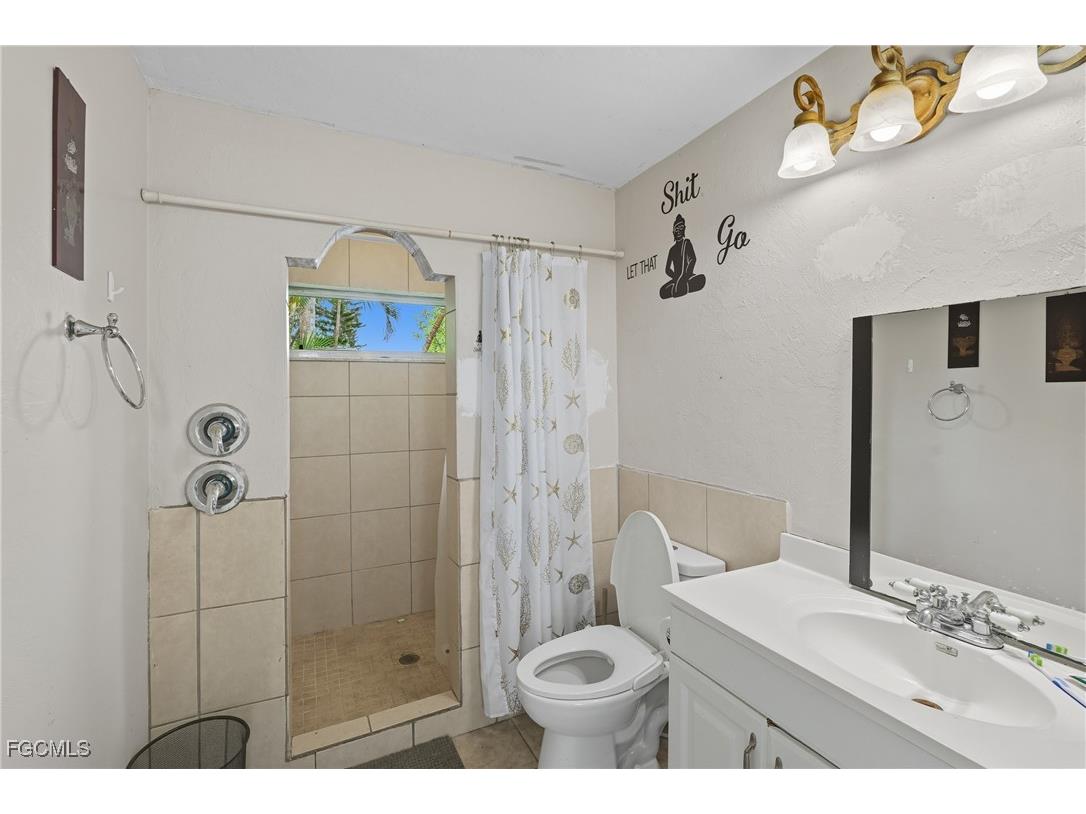 320 SE 17th Place Cape Coral FL 33990 2025010383 image11