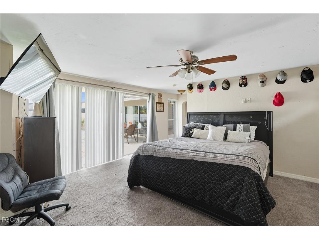 320 SE 17th Place Cape Coral FL 33990 2025010383 image13