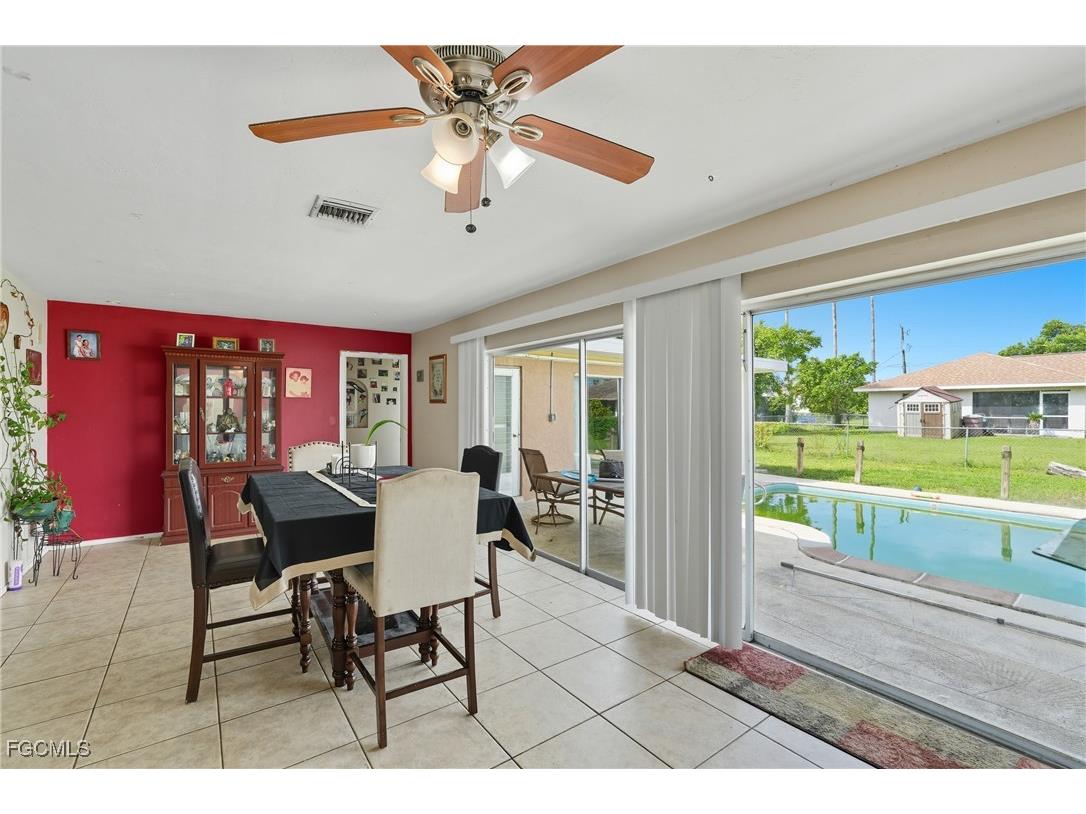 320 SE 17th Place Cape Coral FL 33990 2025010383 image17