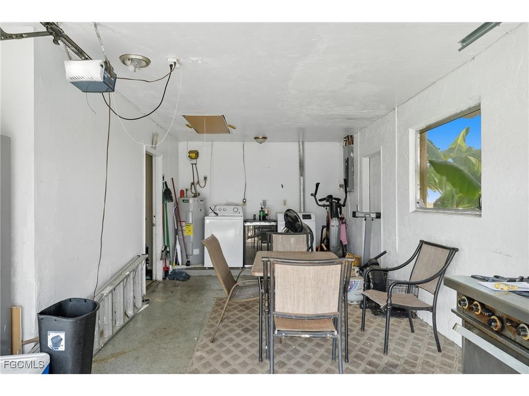 320 SE 17th Place Cape Coral FL 33990 2025010383 image21