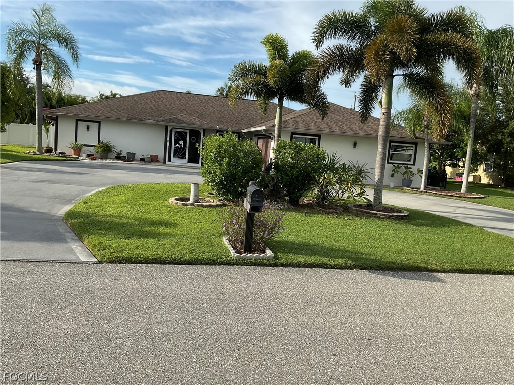 320 SE 28th Terrace Cape Coral FL 33904 2026006811 image1