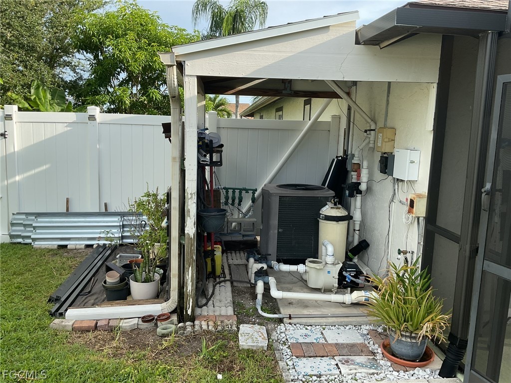 320 SE 28th Terrace Cape Coral FL 33904 2026006811 image13