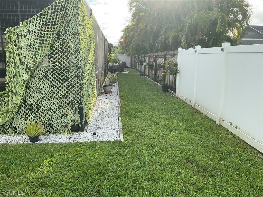 320 SE 28th Terrace Cape Coral FL 33904 2026006811 image15