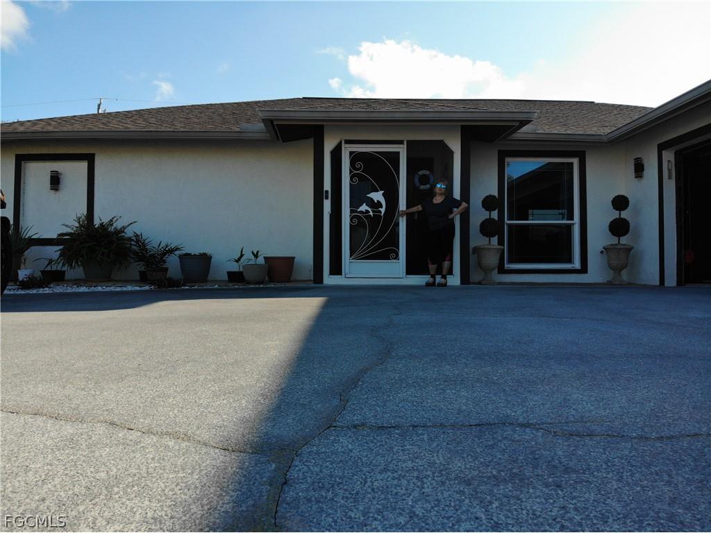320 SE 28th Terrace Cape Coral FL 33904 2026006811 image29
