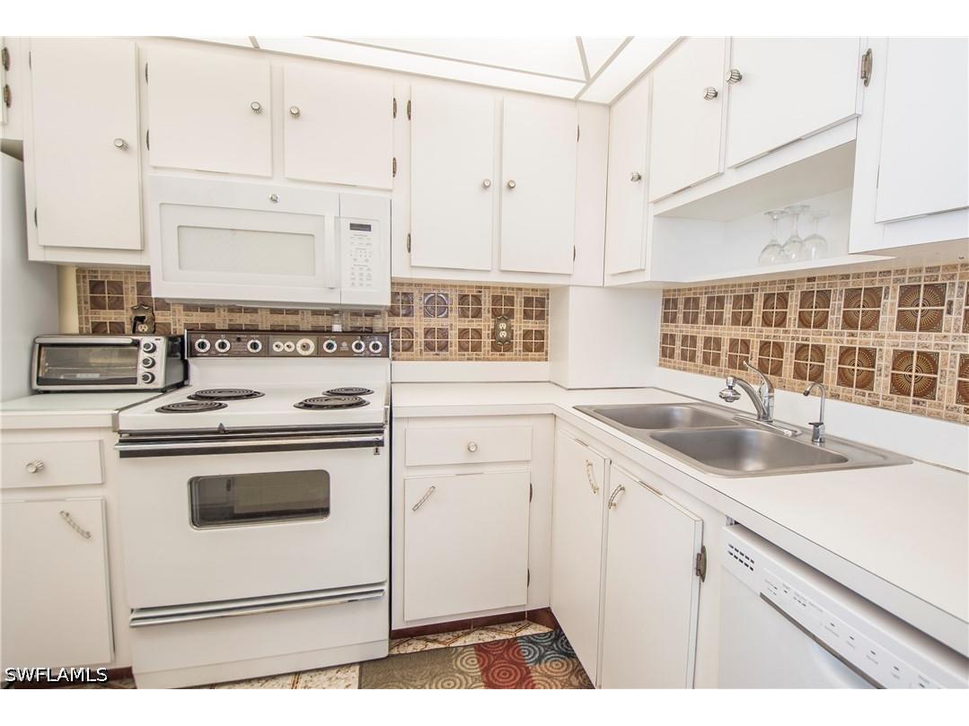 320 Seaview Court #1011 Marco Island FL 34145 226014069 image5