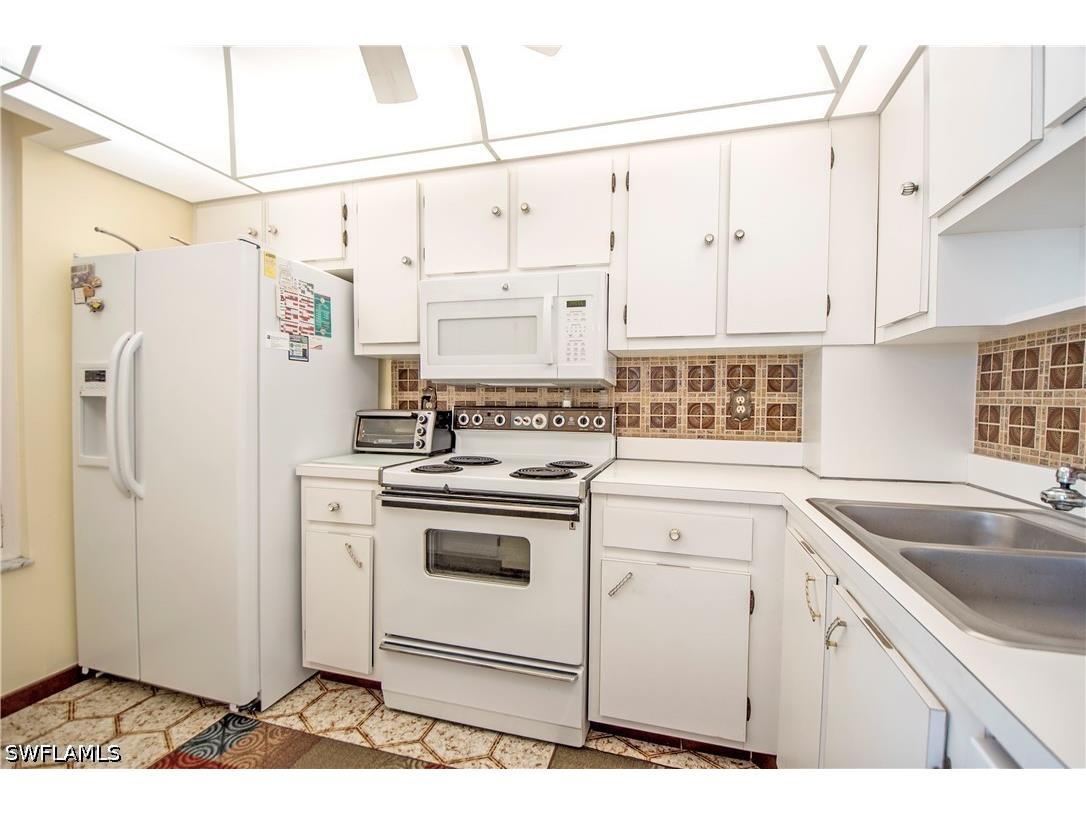 320 Seaview Court #1011 Marco Island FL 34145 226014069 image6