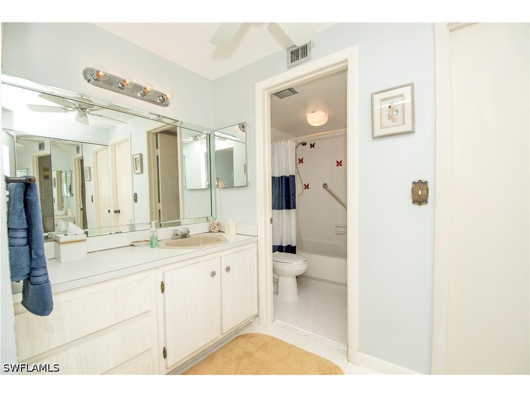 320 Seaview Court #1011 Marco Island FL 34145 226014069 image8