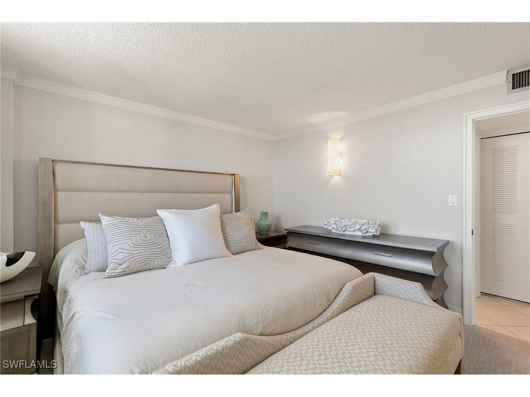 320 Seaview Court #1204 Marco Island FL 34145 225035872 image38