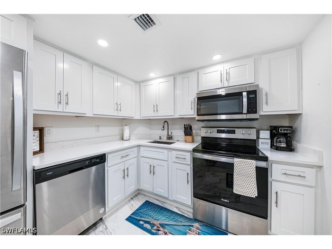 320 Seaview Court #1207 Marco Island FL 34145 226020587 image11