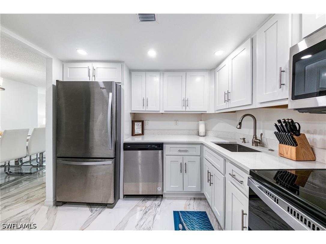 320 Seaview Court #1207 Marco Island FL 34145 226020587 image5