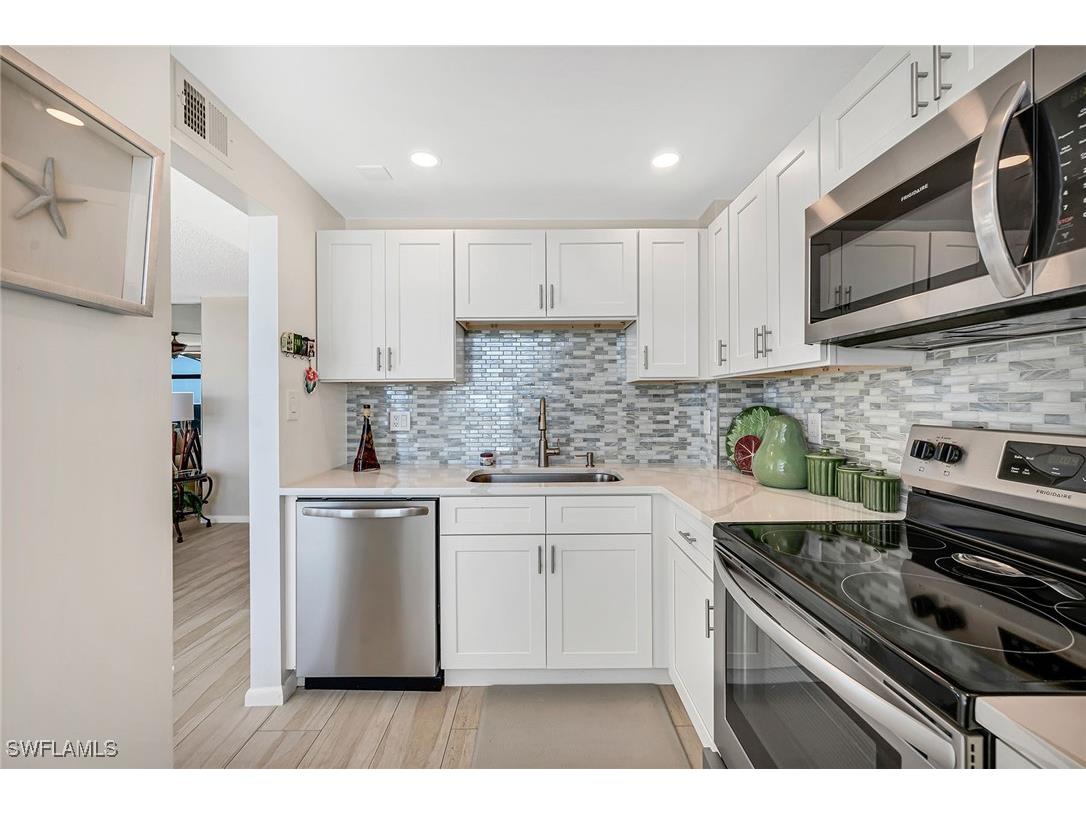 320 Seaview Court #1512 Marco Island FL 34145 225016292 image3