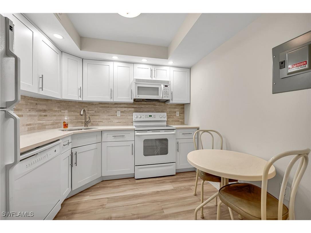 320 Seaview Court #1810 Marco Island FL 34145 225016344 image8