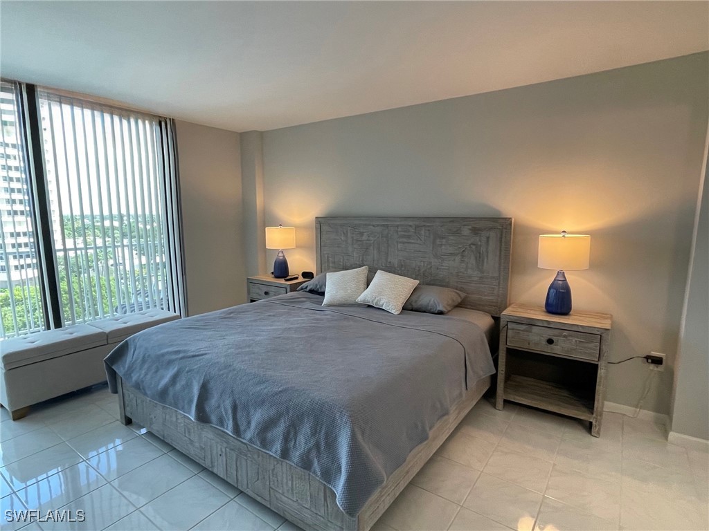 320 Seaview Court #2-712 Marco Island FL 34145 225082513 image16