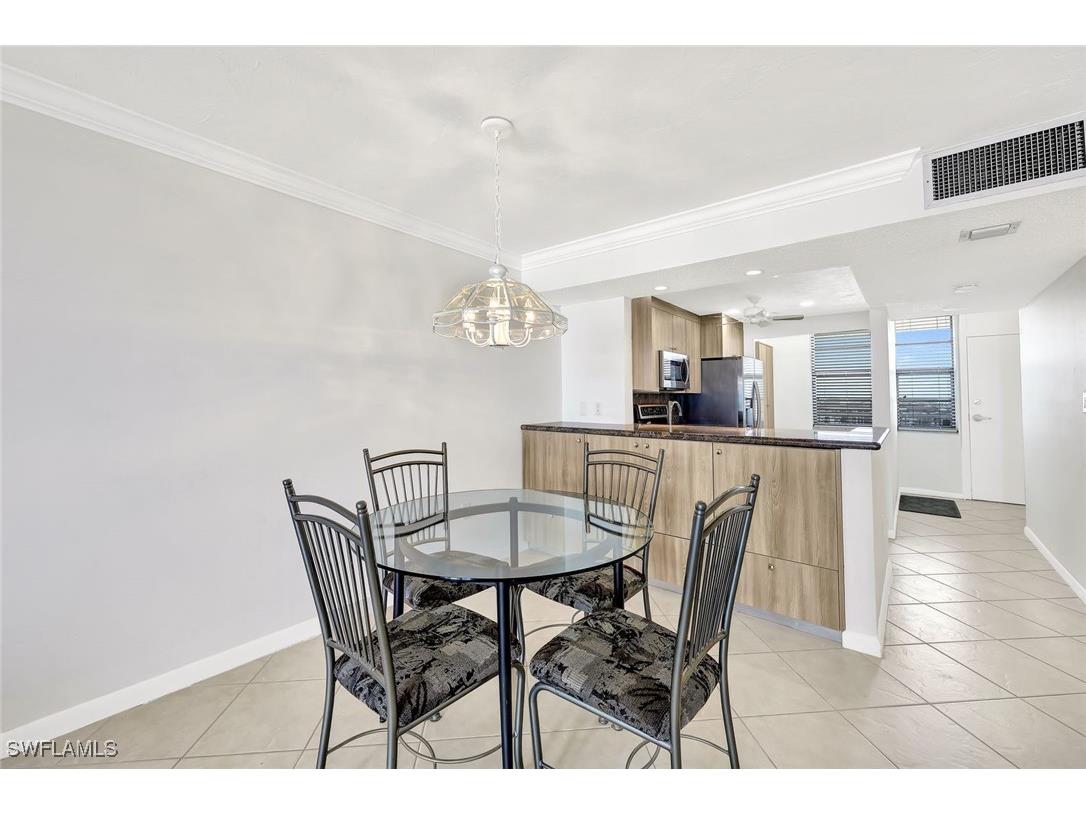 320 Seaview Court #2-804 Marco Island FL 34145 226000185 image23