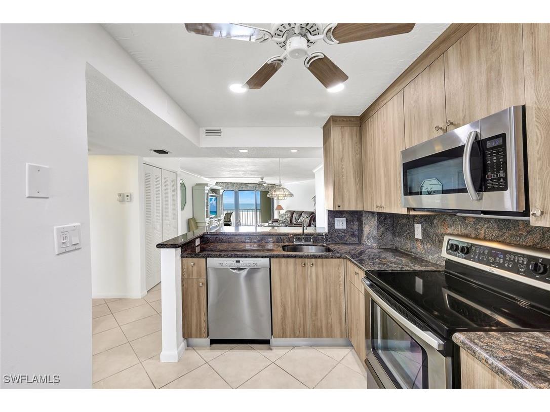 320 Seaview Court #2-804 Marco Island FL 34145 226000185 image24