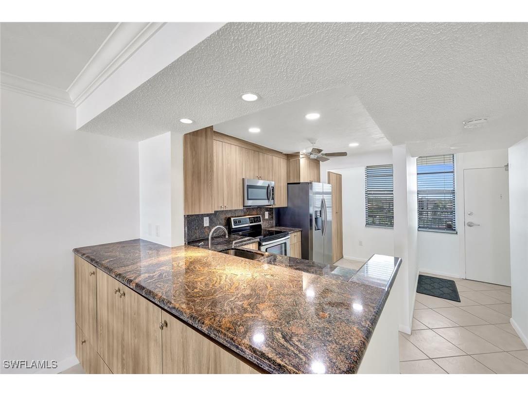 320 Seaview Court #2-804 Marco Island FL 34145 226000185 image28