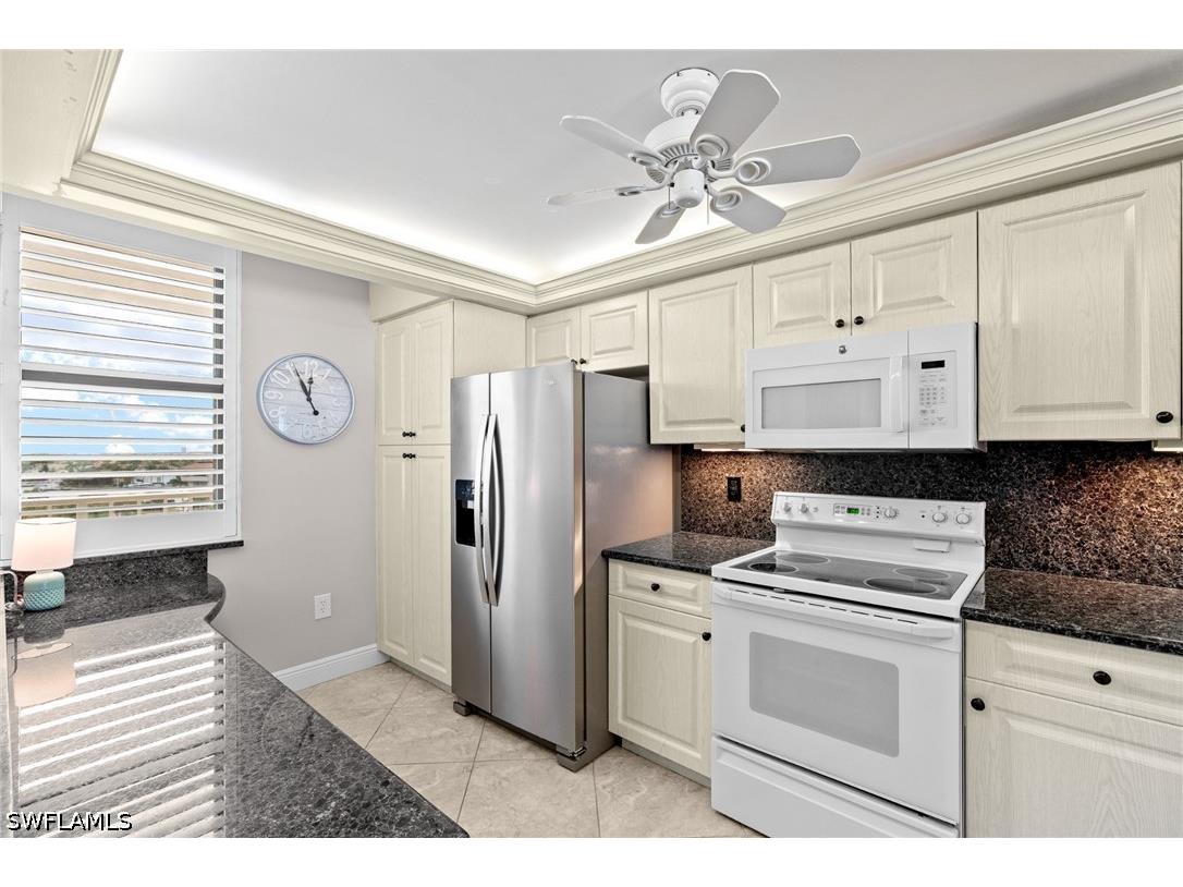 320 Seaview Court #2-805 Marco Island FL 34145 226019254 image7