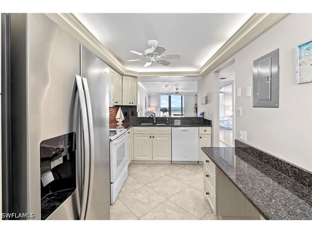 320 Seaview Court #2-805 Marco Island FL 34145 226019254 image9