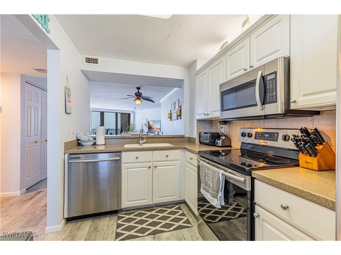 320 Seaview Court #2004 Marco Island FL 34145 226004391 image11