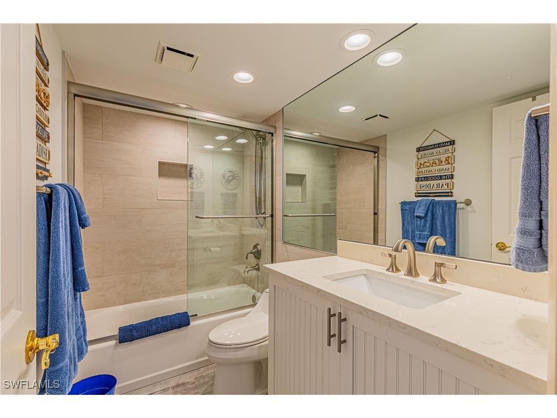 320 Seaview Court #2004 Marco Island FL 34145 226004391 image21