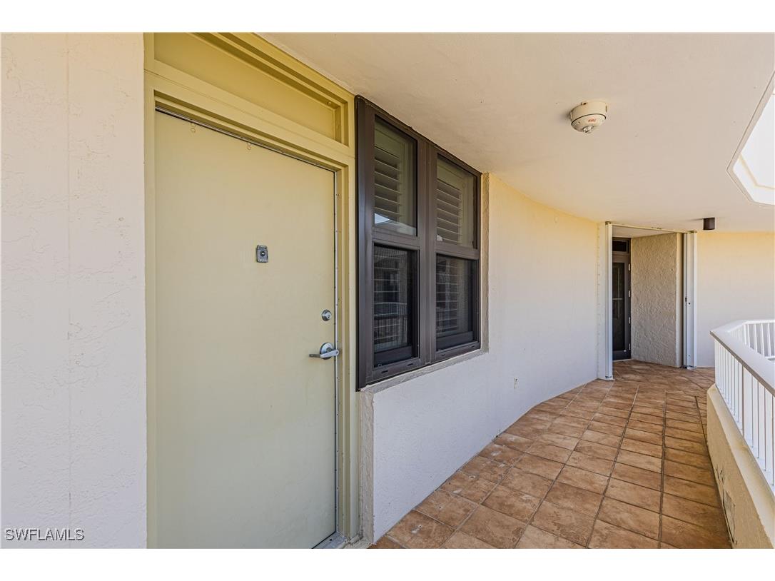 320 Seaview Court #2004 Marco Island FL 34145 226004391 image25