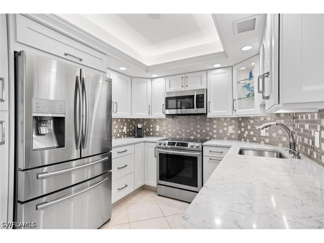 320 Seaview Court #2009 Marco Island FL 34145 226015669 image5