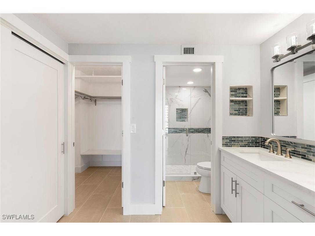 320 Seaview Court #512 Marco Island FL 34145 225083635 image18