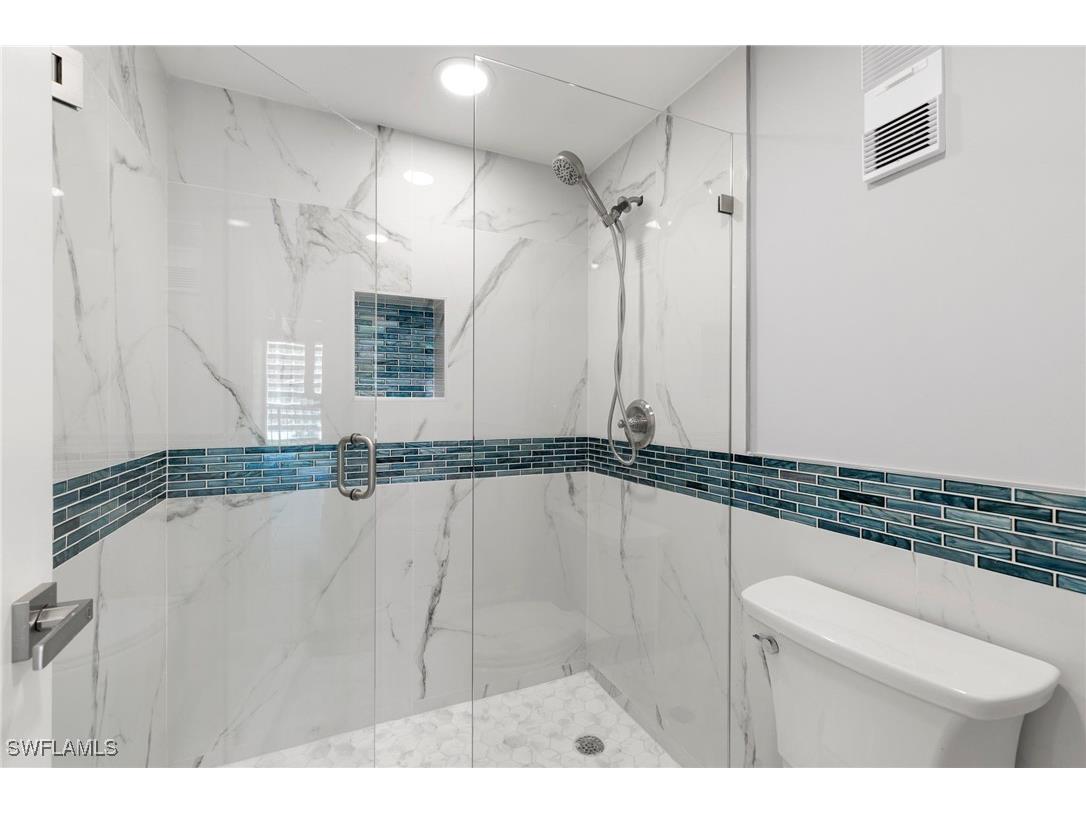 320 Seaview Court #512 Marco Island FL 34145 225083635 image20