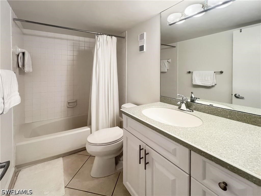 320 Seaview Court #608 Marco Island FL 34145 226023132 image18