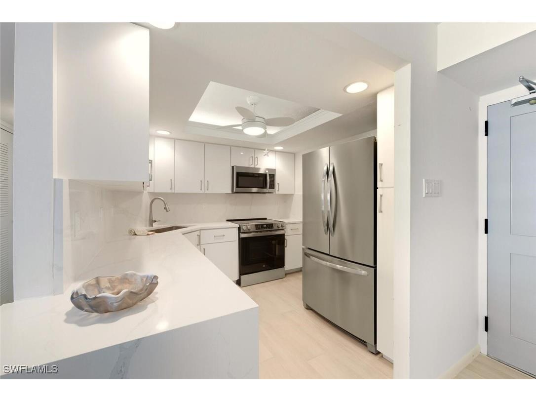 320 Seaview Court #610 Marco Island FL 34145 226002852 image12