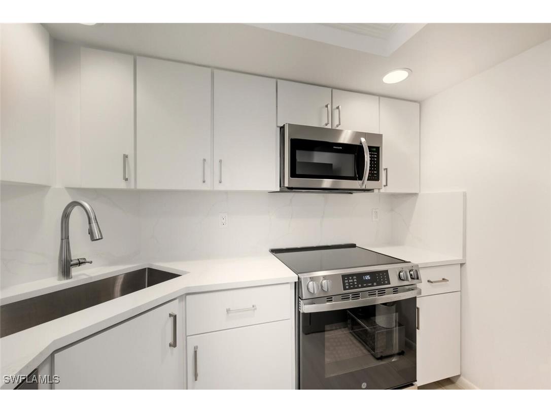 320 Seaview Court #610 Marco Island FL 34145 226002852 image14