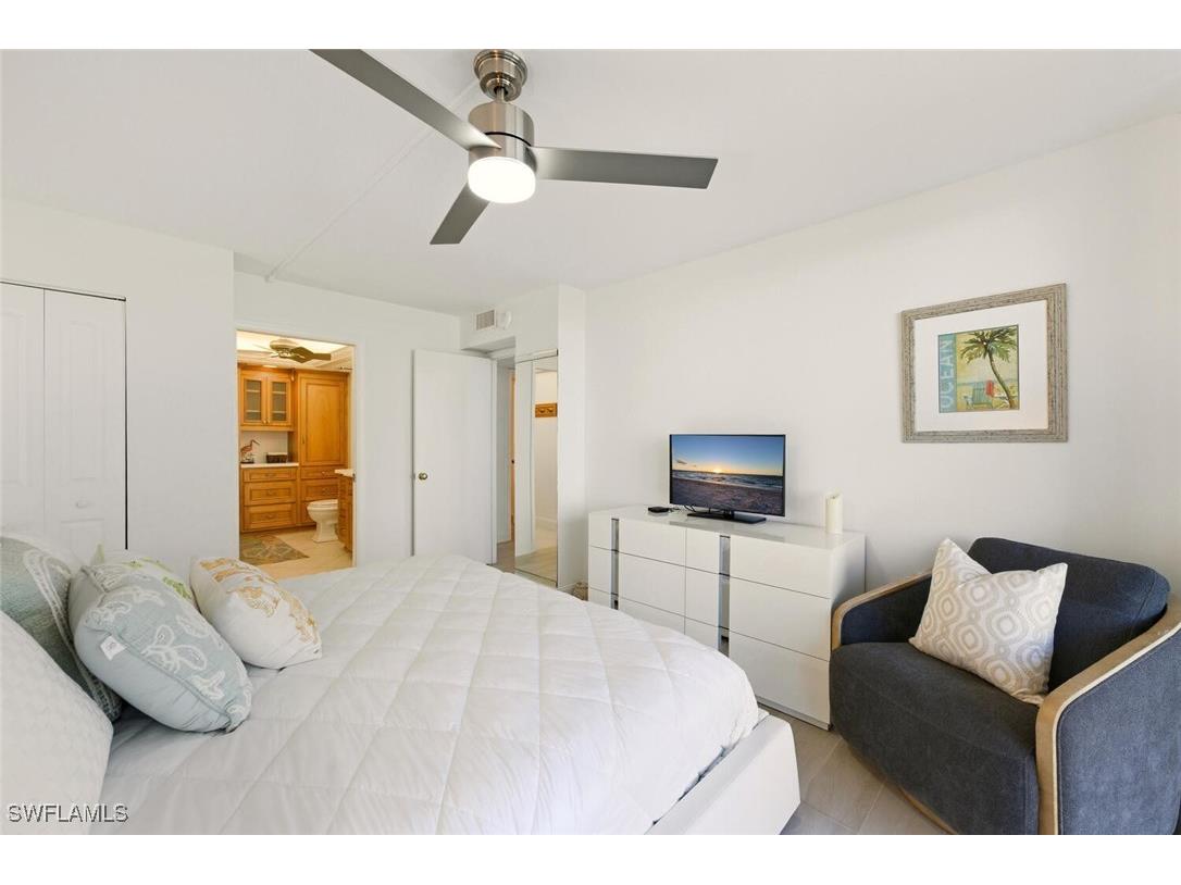 320 Seaview Court #610 Marco Island FL 34145 226002852 image17