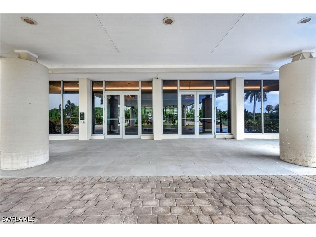 320 Seaview Court #711 Marco Island FL 34145 226023024 image36