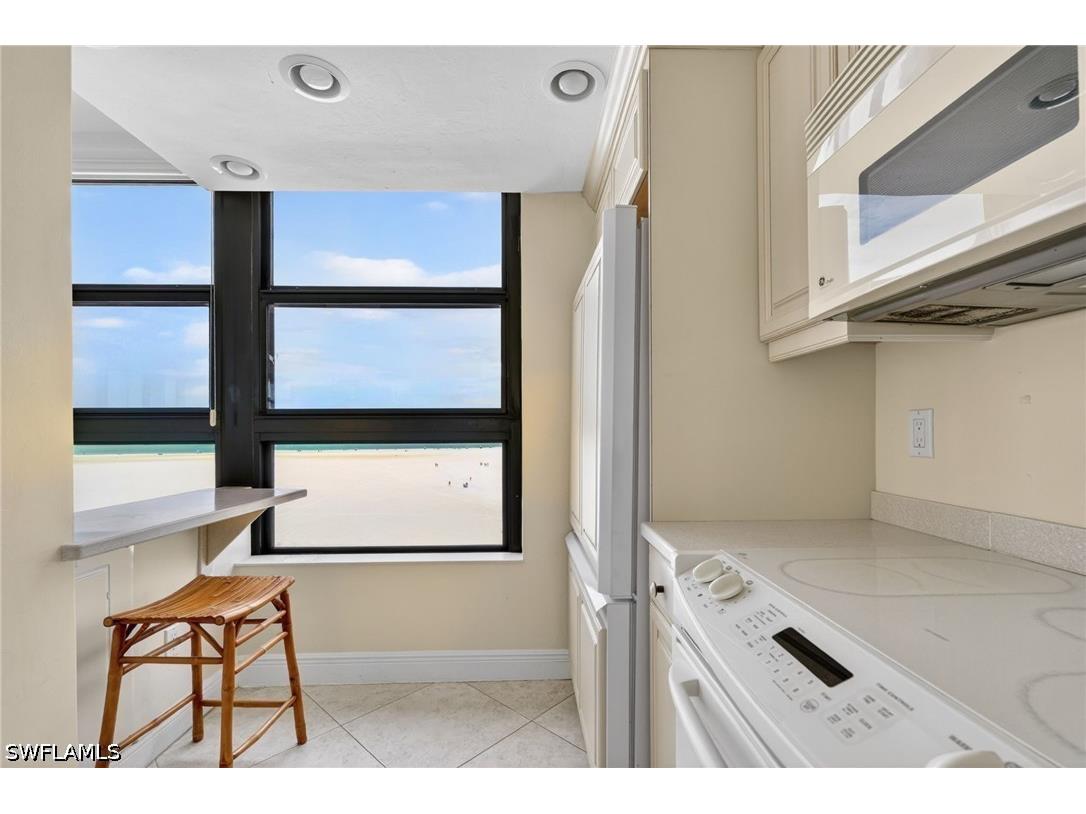 320 Seaview Court #711 Marco Island FL 34145 226023024 image7