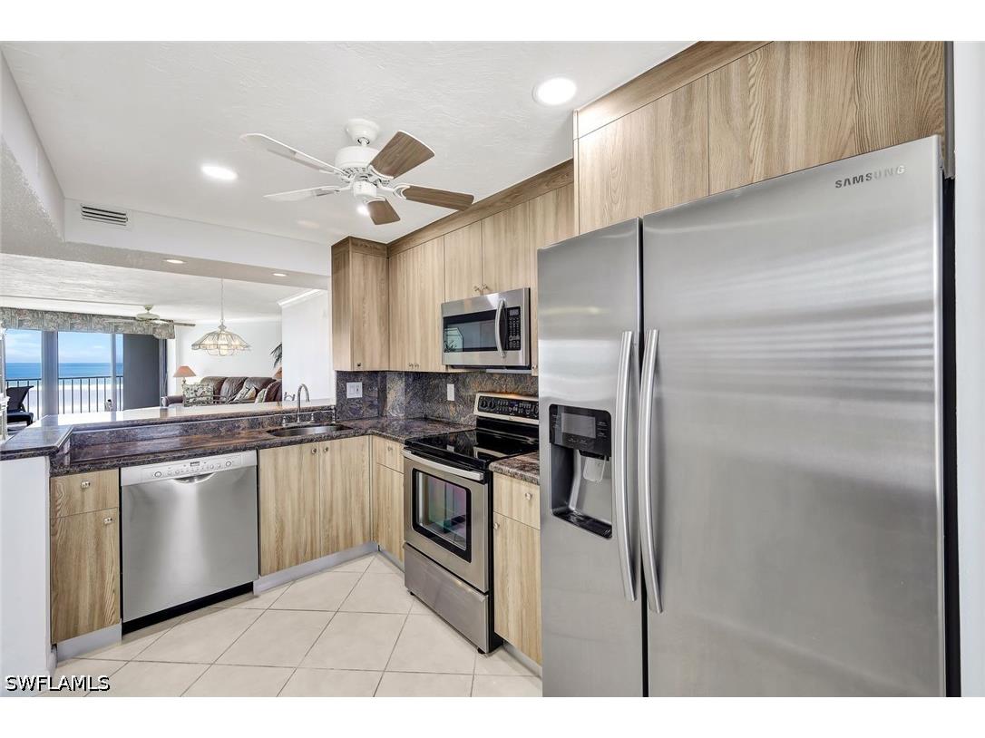 320 Seaview Court #804 Marco Island FL 34145 226025102 image22