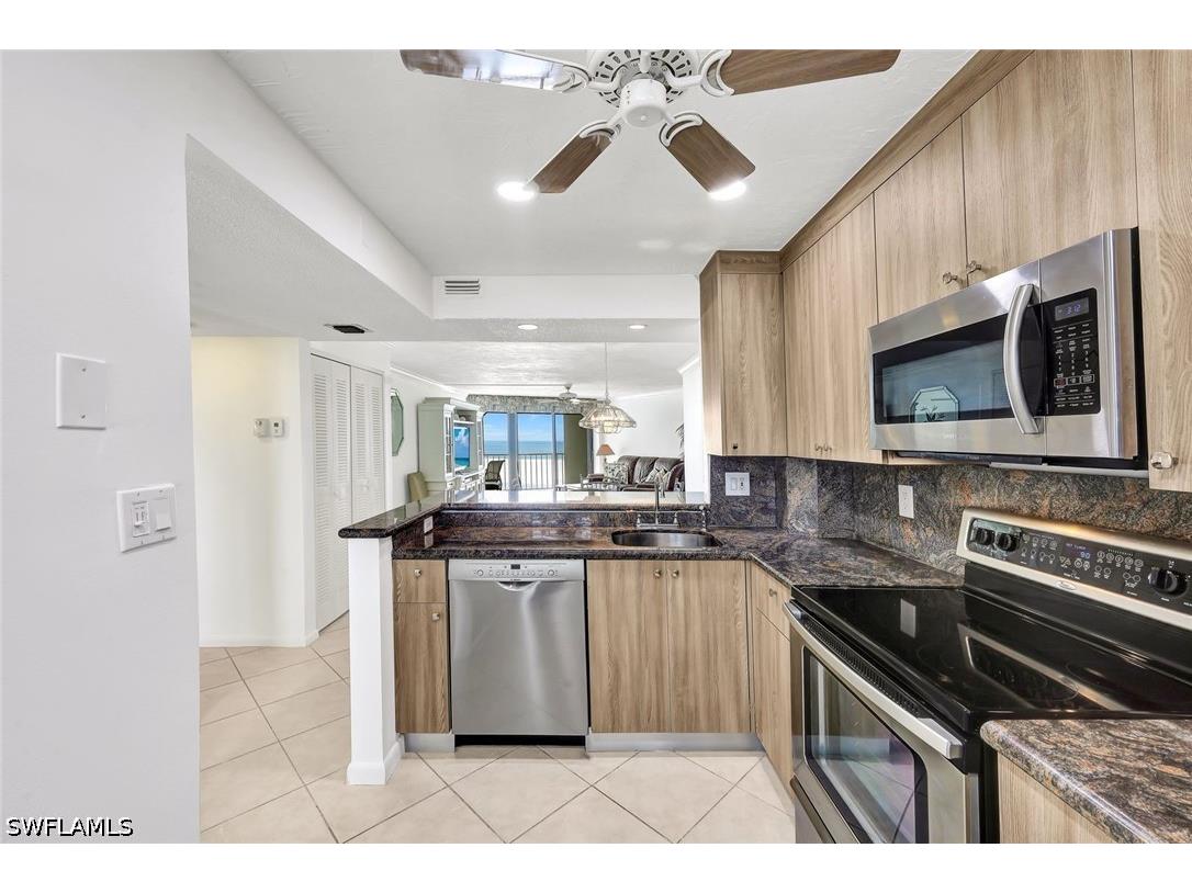 320 Seaview Court #804 Marco Island FL 34145 226025102 image28