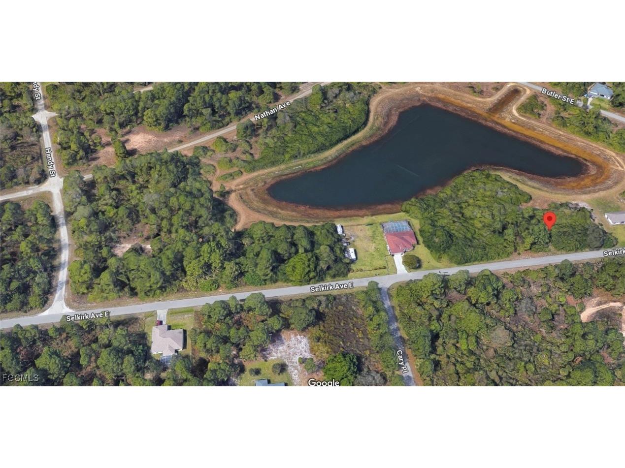 320 Selkirk Avenue Lehigh Acres FL 33974 2025004453 image5