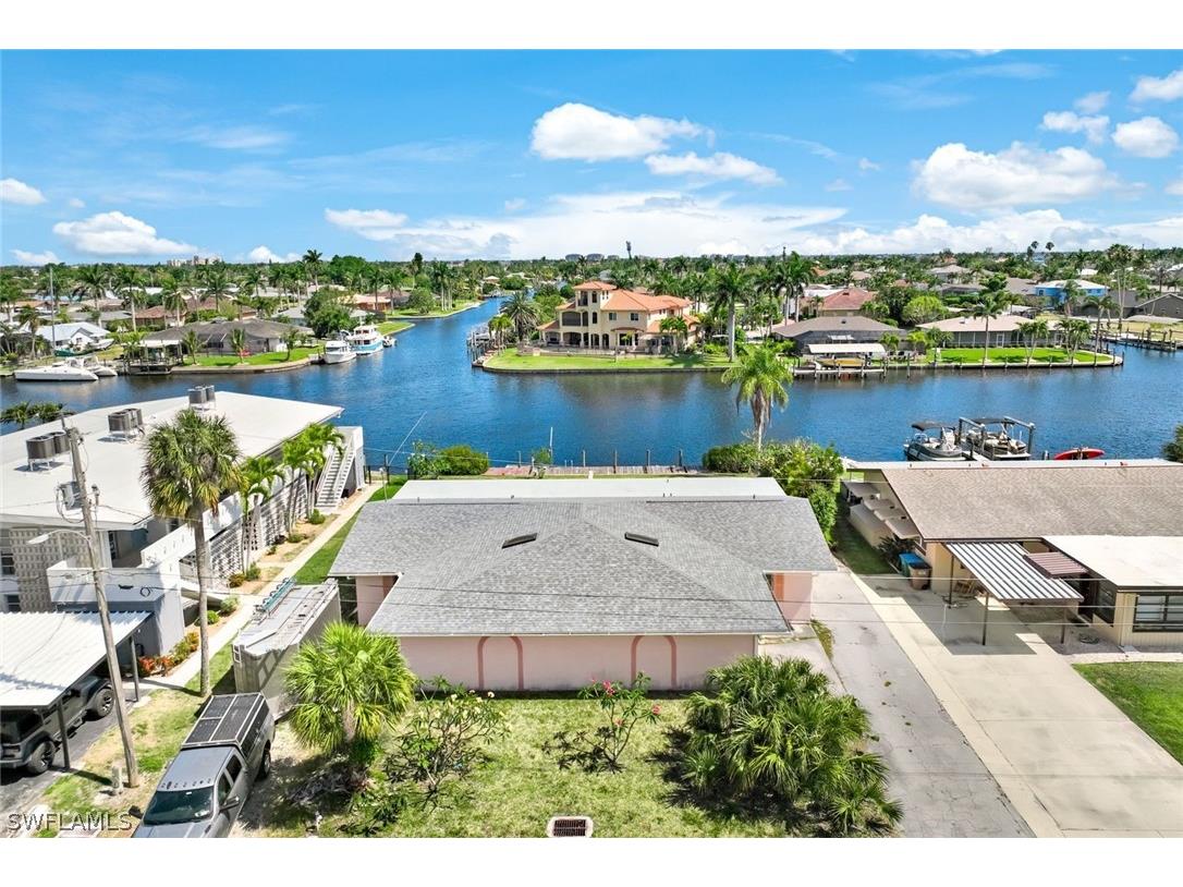 320 Tudor Drive Cape Coral FL 33904 224039992 image1