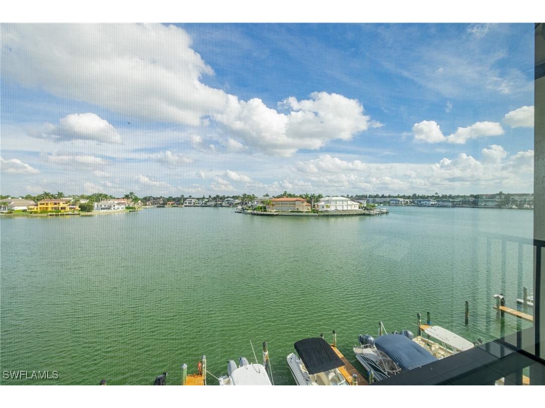 3200 Gulf Shore Boulevard N #401 Naples FL 34103 225075060 image1