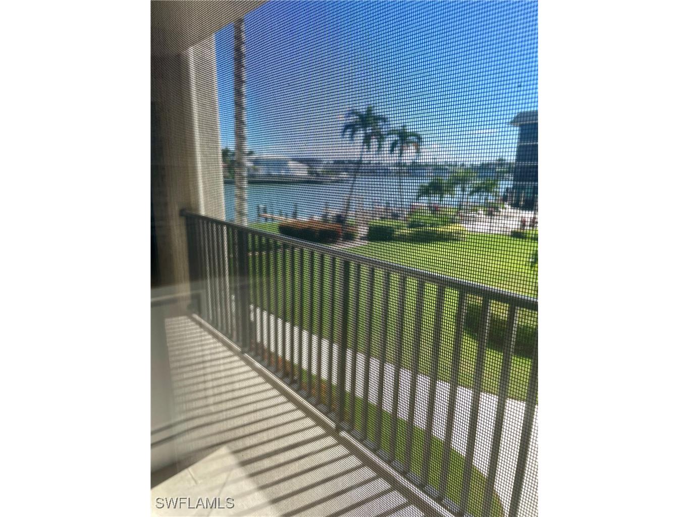 3200 Gulf Shore Blvd N #204 Naples FL 34103 225074547 image1