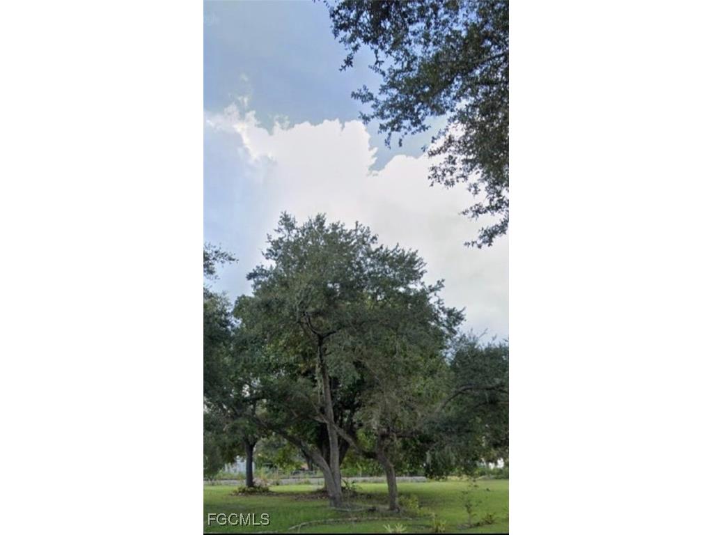 3200 King Street Fort Myers FL 33916 2025009827 image1