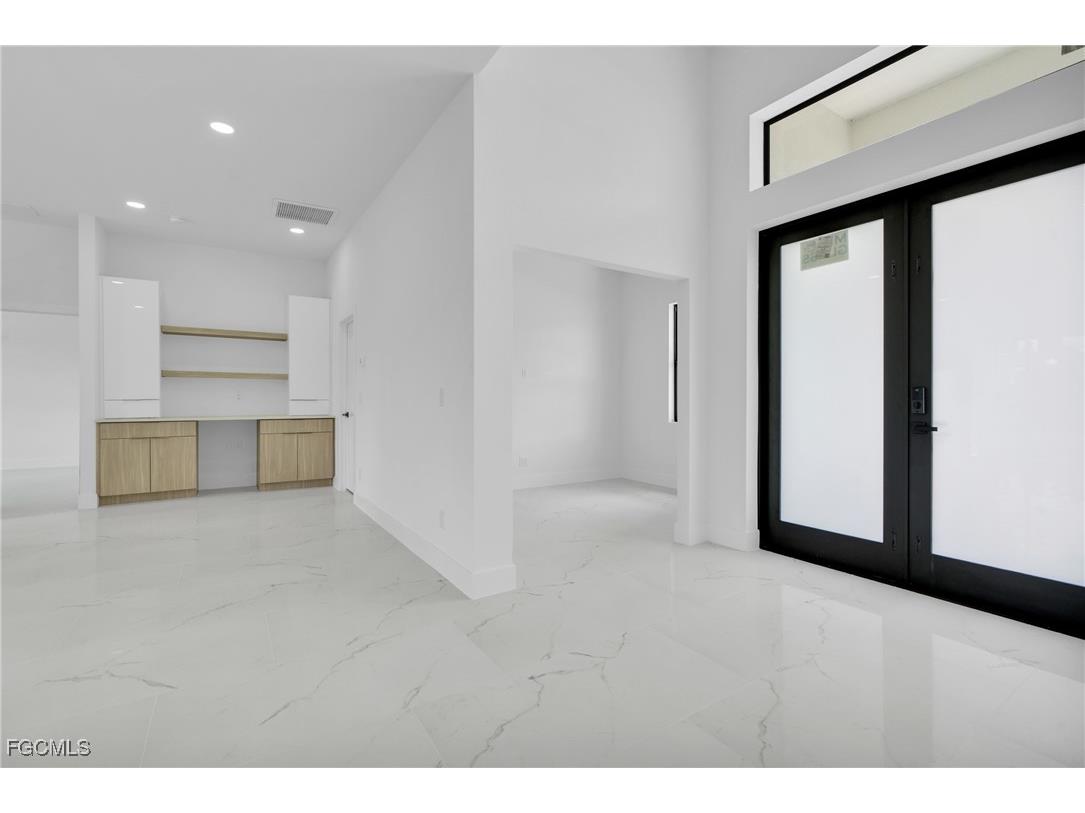 3202 21st Street W Lehigh Acres FL 33971 2025018990 image5