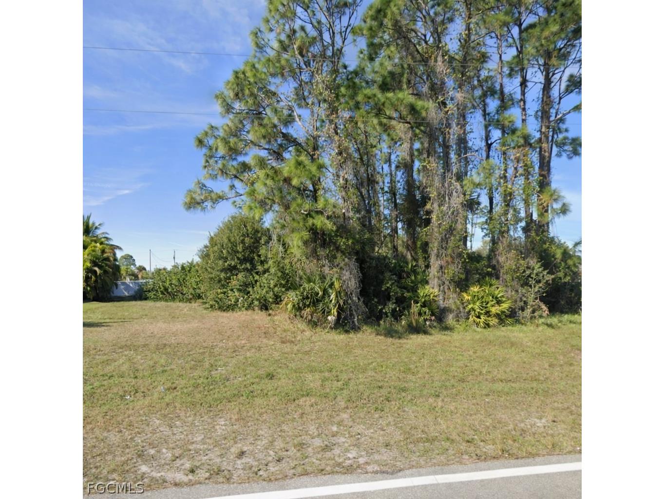 3202 Jacaranda Parkway E Cape Coral FL 33909 2026012518 image1