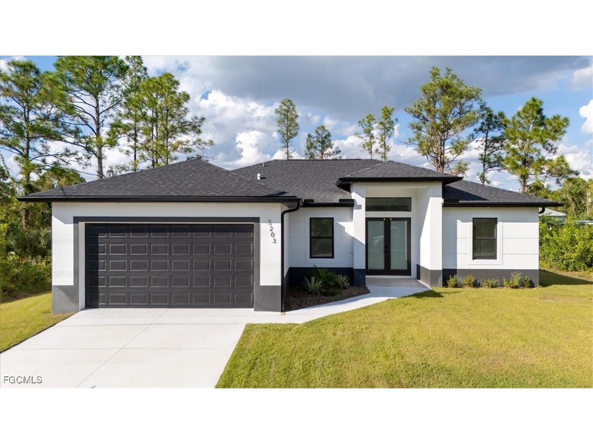 3203 Sunshine Boulevard N Lehigh Acres FL 33971 2025016968 image1