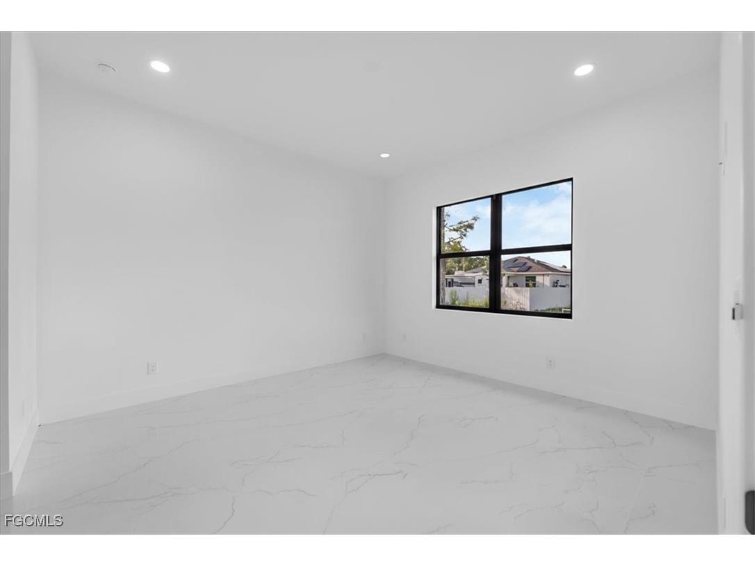 3203 Sunshine Boulevard N Lehigh Acres FL 33971 2025016968 image13