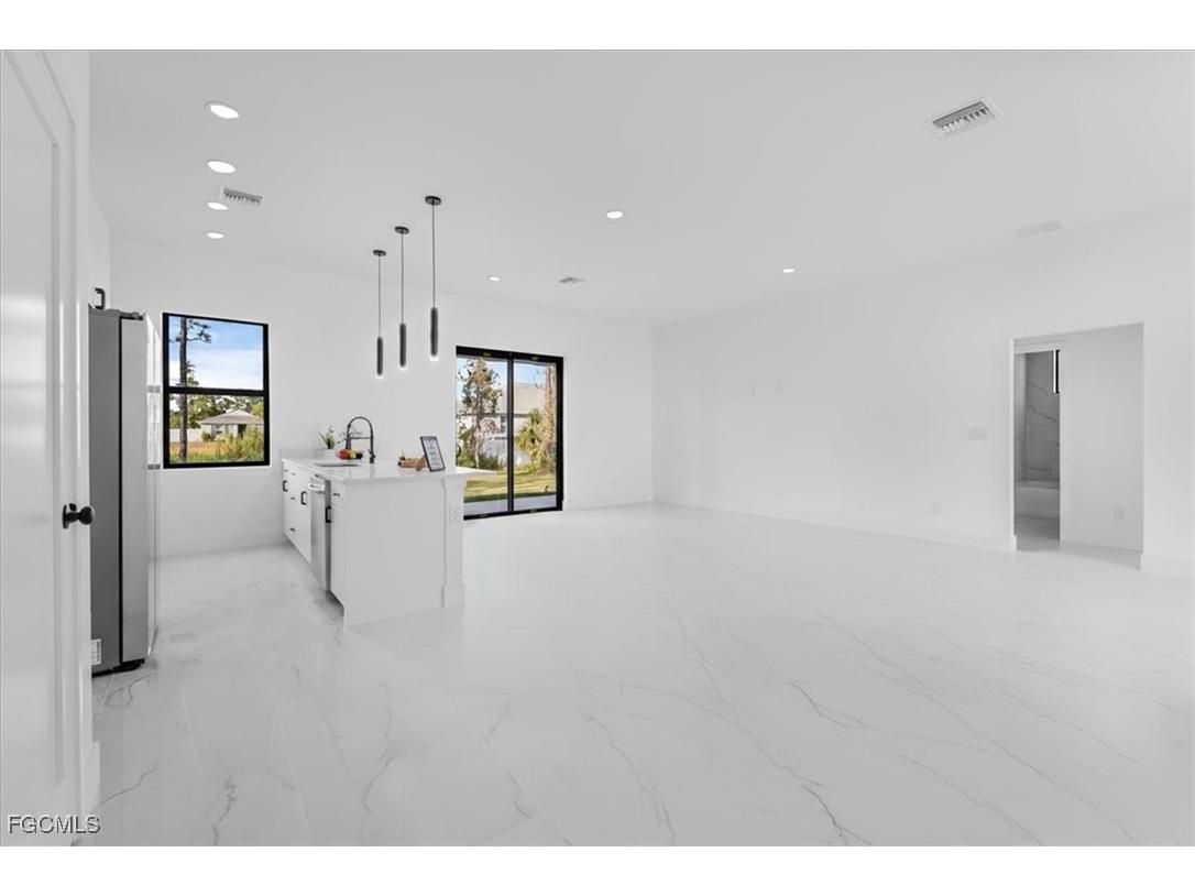 3203 Sunshine Boulevard N Lehigh Acres FL 33971 2025016968 image23