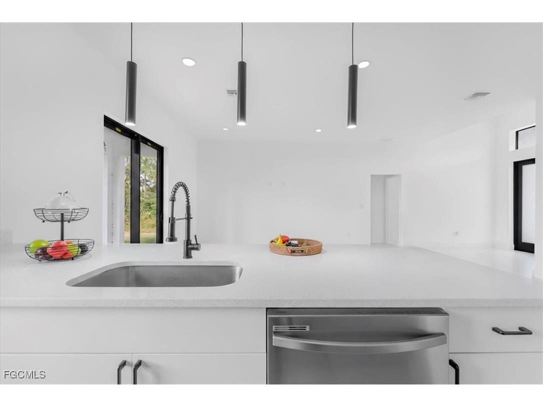 3203 Sunshine Boulevard N Lehigh Acres FL 33971 2025016968 image25