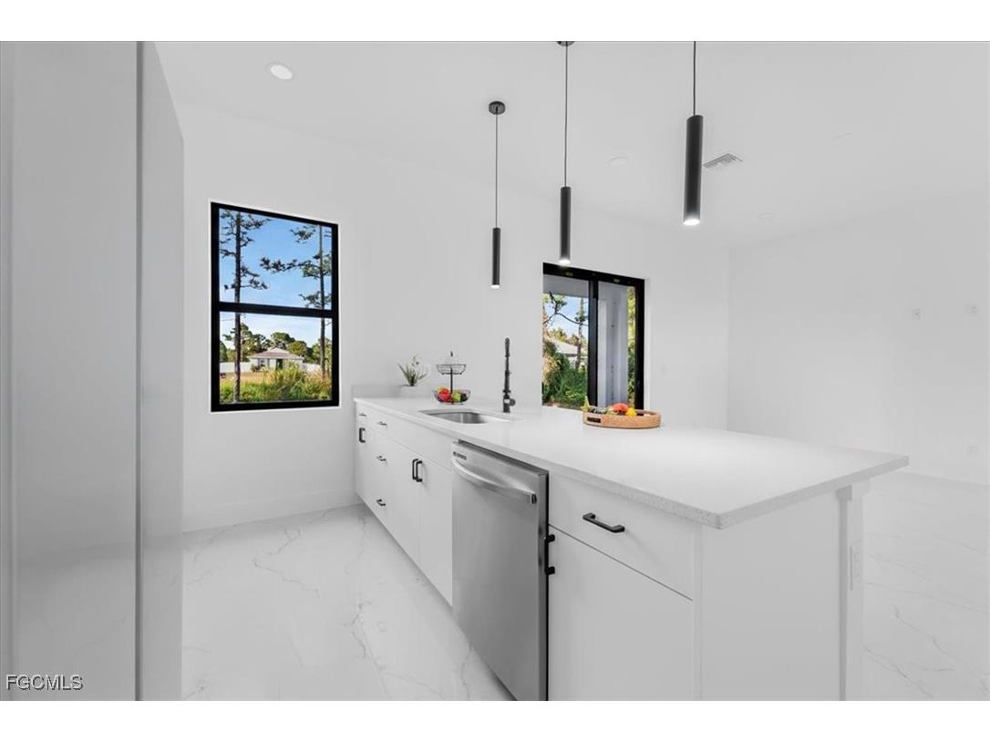 3203 Sunshine Boulevard N Lehigh Acres FL 33971 2025016968 image8